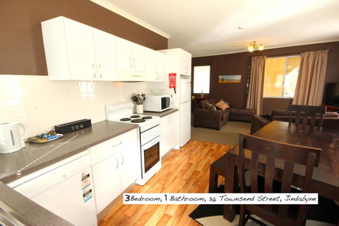 Full Circle Apartments - Accommodation BNB 19