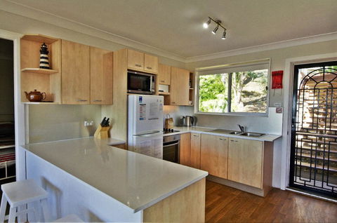 Coastwatch, 26 Comara Terrace - Accommodation BNB 2