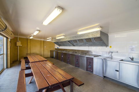 Birubi Beach Holiday Park - Accommodation BNB 13
