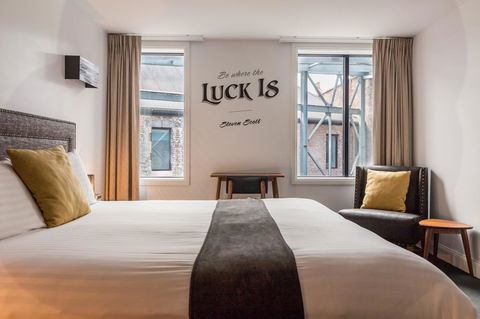 The Lucky Hotel - Accommodation BNB 20
