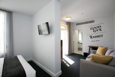 The Lucky Hotel - Accommodation BNB 29