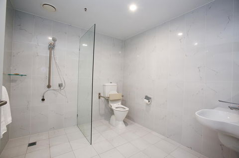The Lucky Hotel - Accommodation BNB 36