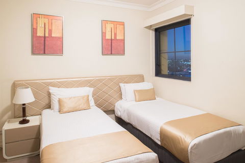 Seasons Harbour Plaza - Accommodation BNB 5
