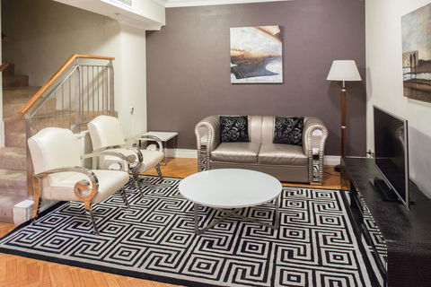 Seasons Harbour Plaza - Accommodation BNB 17