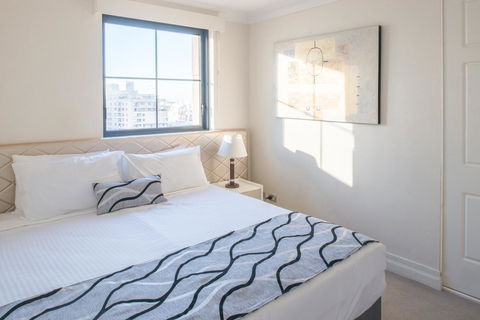 Seasons Harbour Plaza - Accommodation BNB 7