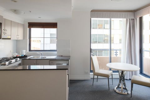 Seasons Harbour Plaza - Accommodation BNB 2