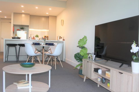 Stunning Views Sydney Olympic Park - Accommodation BNB 4
