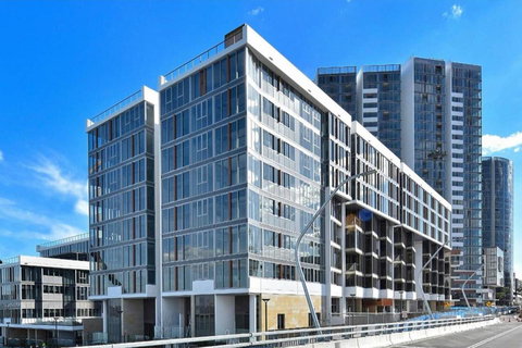 Brand New 3 Bedrooms Apt With Waterfront View - Accommodation BNB 17