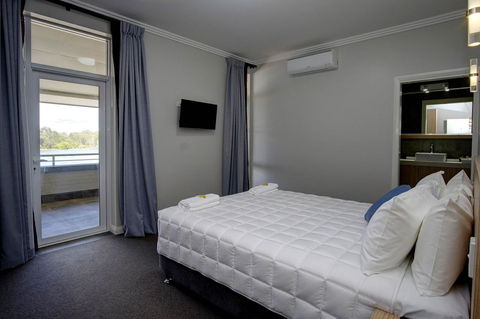 Lakes And Ocean Hotel Forster - Accommodation BNB 12