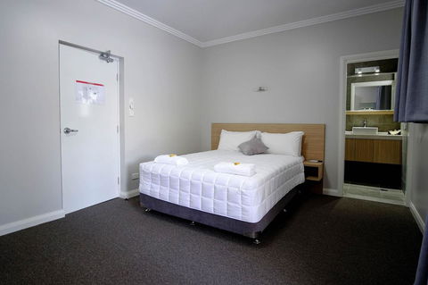 Lakes And Ocean Hotel Forster - Accommodation BNB 13
