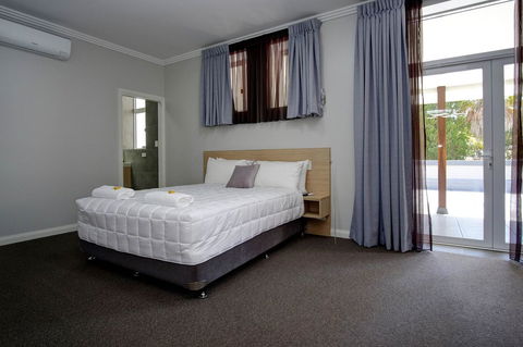 Lakes And Ocean Hotel Forster - Accommodation BNB 19