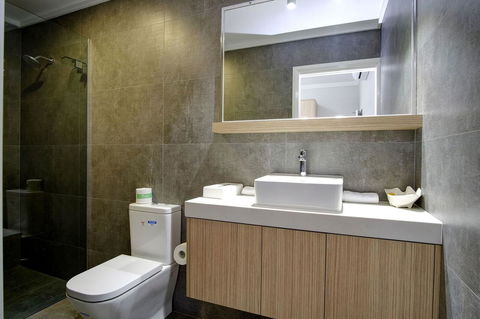 Lakes And Ocean Hotel Forster - Accommodation BNB 24