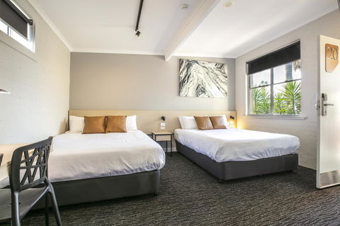 Nightcap At Colyton Hotel - Accommodation BNB 24