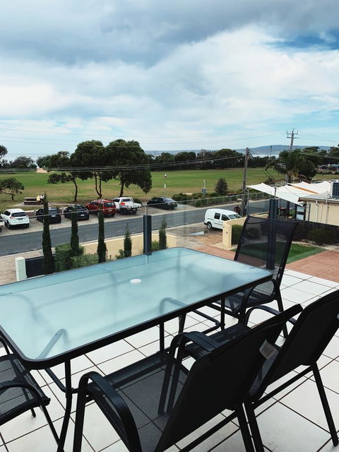 Seachange 3 - Accommodation BNB 7