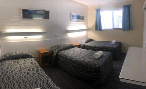 Coastal Bay Motel - Accommodation BNB 21