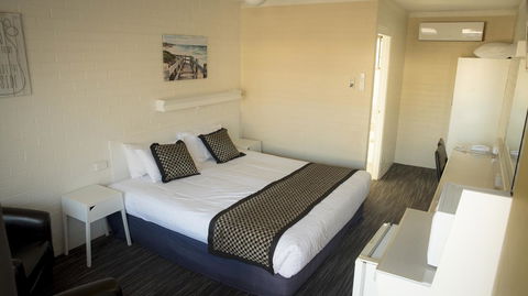 Coastal Bay Motel - Accommodation BNB 42