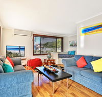 Sandy Toes Beach House Jervis Bay - 2min to Beach - Accommodation BNB