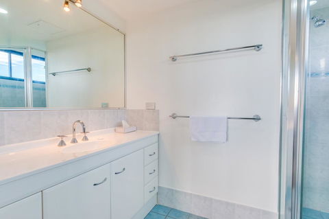 Pacific Towers Beach Resort - Accommodation BNB 36