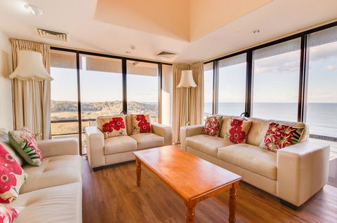 Pacific Towers Beach Resort - Accommodation BNB 22