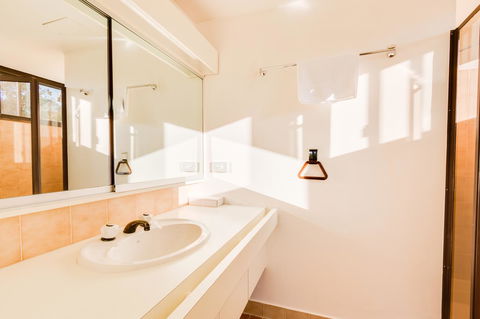Pacific Towers Beach Resort - Accommodation BNB 28