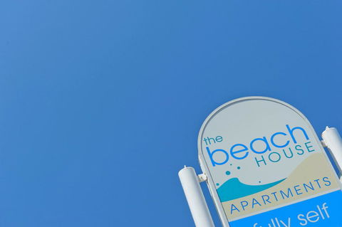 Beach House Holiday Apartments - Accommodation BNB 3