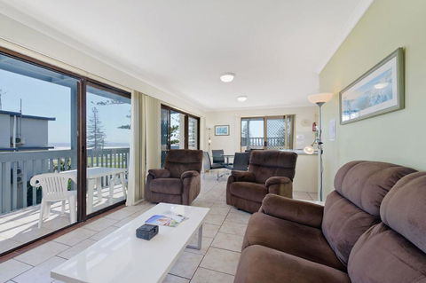 Beach House Holiday Apartments - Accommodation BNB 22