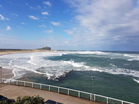 Arena Luxury Beachfront Apartment - Accommodation BNB 40