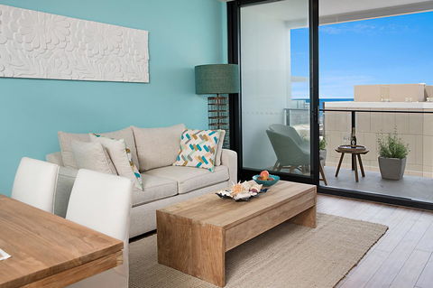 Arena Luxury Beachfront Apartment - Accommodation BNB 44