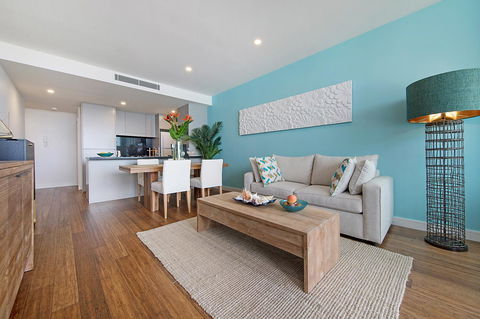 Arena Luxury Beachfront Apartment - Accommodation BNB 41