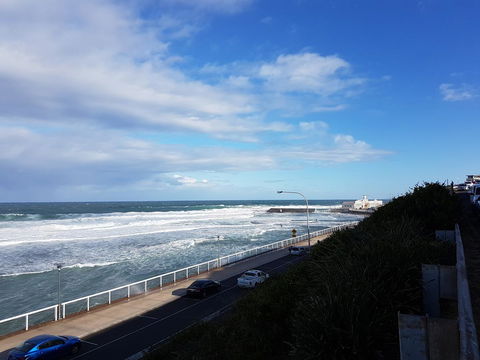 Arena Luxury Beachfront Apartment - Accommodation BNB 38