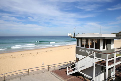 Arena Luxury Beachfront Apartment - Accommodation BNB 31