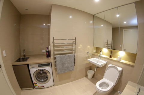 Olympic Park Sunshine 2 Bedrooms Apts With Private Parking - Accommodation BNB 16