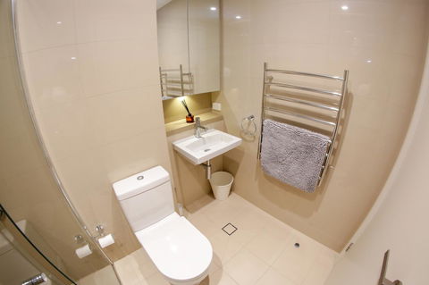 Olympic Park Sunshine 2 Bedrooms Apts With Private Parking - Accommodation BNB 17