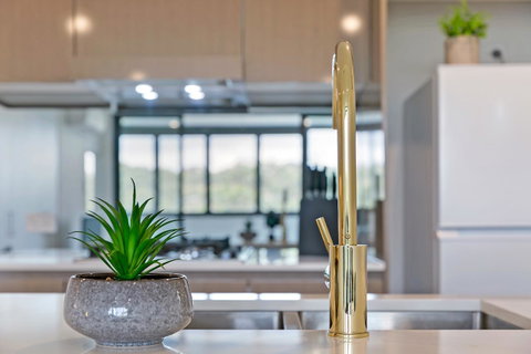 Stylish And Neat Two Bed Apartment In Wentworth Point - Accommodation BNB 2
