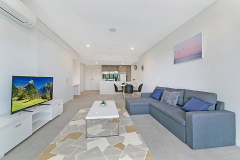 Stylish And Neat Two Bed Apartment In Wentworth Point - Accommodation BNB 1