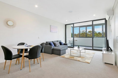Stylish And Neat Two Bed Apartment In Wentworth Point - Accommodation BNB 4