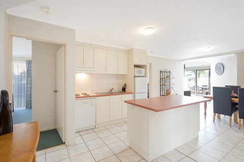 Black Dolphin Resort Motel & Apartments - Accommodation BNB 5