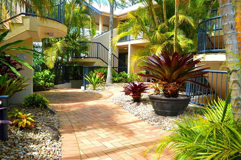 Outrigger Bay - Accommodation BNB 5