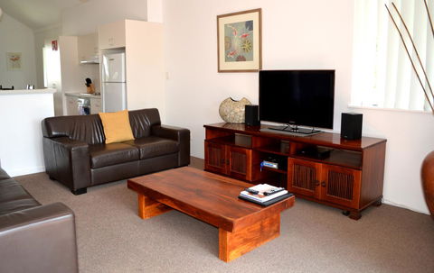 Outrigger Bay - Accommodation BNB 16