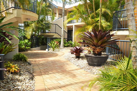 Outrigger Bay - Accommodation BNB 17