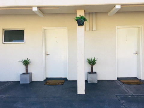 Carlton Suites - Accommodation BNB 27