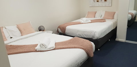 Carlton Suites - Accommodation BNB 12