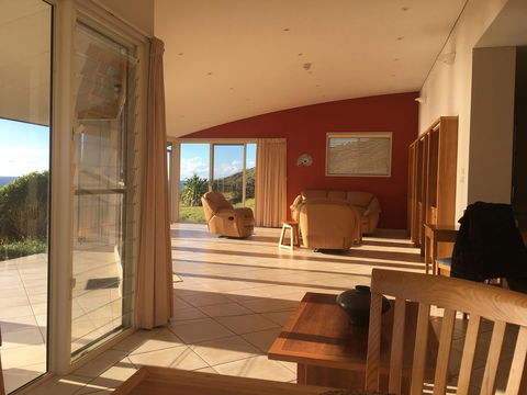 OceanScape Luxury Beachfront Villas - Accommodation BNB 10