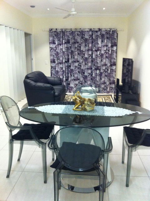 Nomikis\'On The Avenue - Accommodation BNB 20