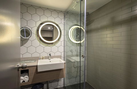 Crowne Plaza Alice Springs Lasseters, An IHG Hotel - Accommodation BNB 29