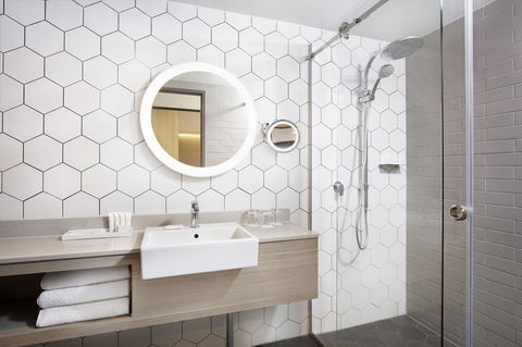 Crowne Plaza Alice Springs Lasseters, An IHG Hotel - Accommodation BNB 4