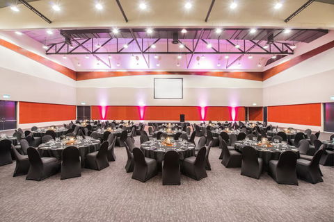 Crowne Plaza Alice Springs Lasseters, An IHG Hotel - Accommodation BNB 40