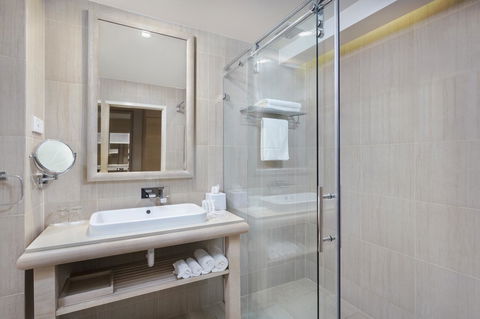 Crowne Plaza Alice Springs Lasseters, An IHG Hotel - Accommodation BNB 3