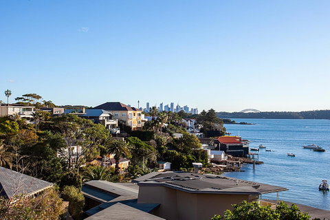 Art Deco Apartment With Breathtaking Water Views - Accommodation BNB 11