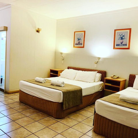 Pine Tree Motel - Accommodation BNB 24